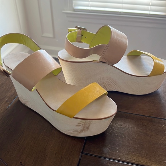 BCBG Leather platform color block wedges - Picture 1 of 9